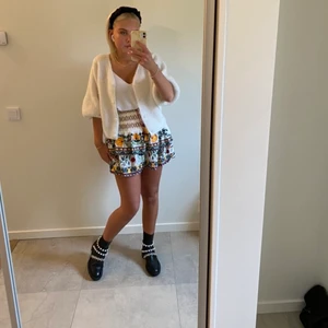 Mönstrad kjol från ZARA - Mönstrad kjol från zara, använd ett fåtal gånger