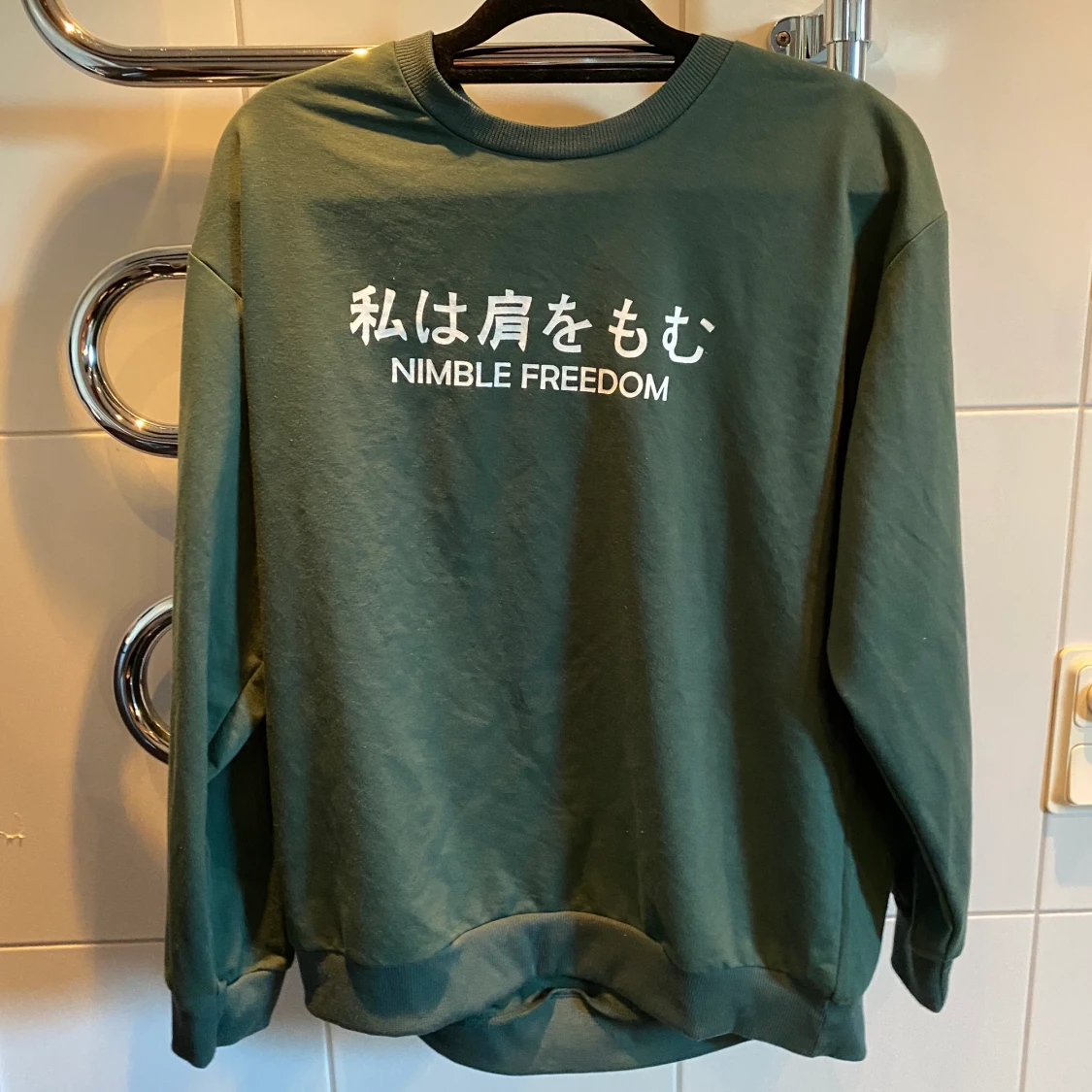 Grön långärmad tröja