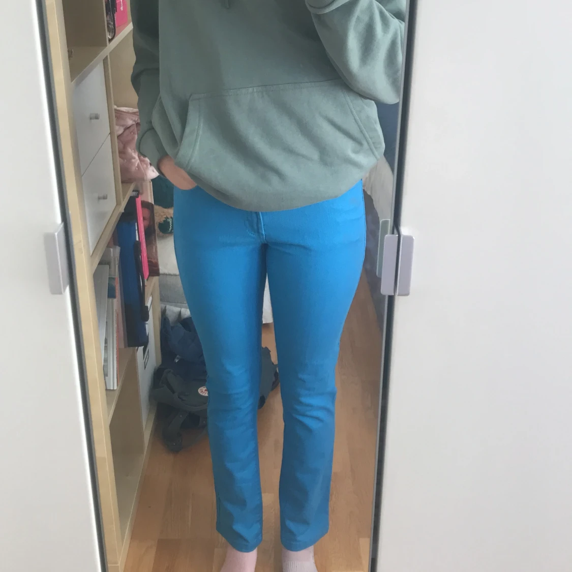 Blåa low Waits jeans storlek xs  - 90