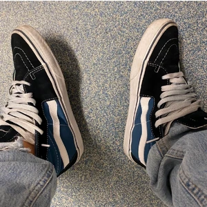 Vans  - Snygga höga vans skor. Storlek 39🖤