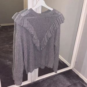 Volangtröja - Volangtröja från Kappahl, storlek 158/164.