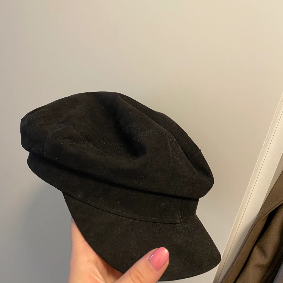 Väska och hatt  - 90