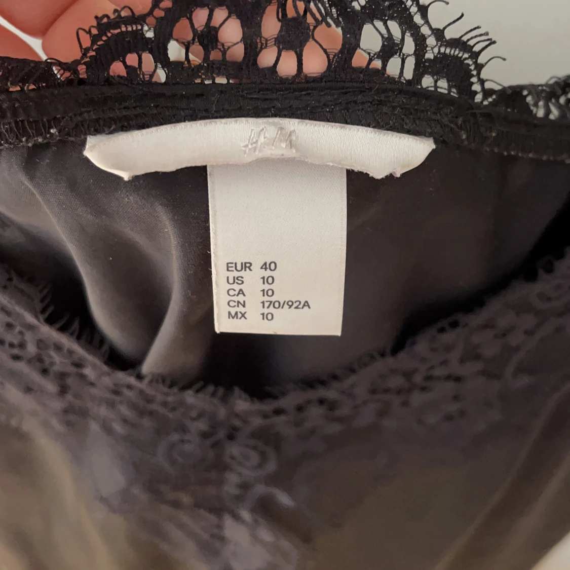 Svart spetslinne - 91