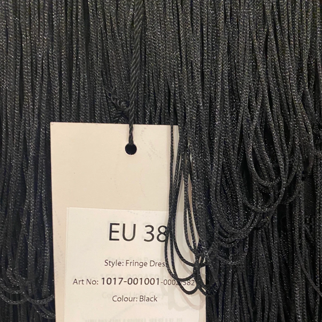 Svart klänning med fransar  - 91