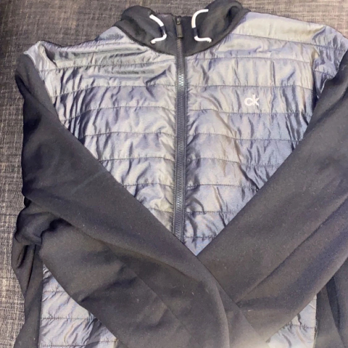 Calvin klein jacka stl XL men passar L