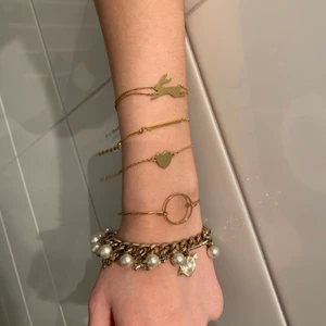 Guld smycken - Alla är justerbara och från olika märken! B.la edblad och syster p! Alla har olika priser🤍🤍