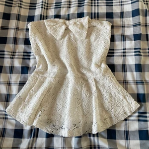 Topp  - Shoulder less topp, fin till sommren 