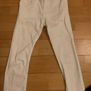 Straight ankle length white jeans, Zara, size 34/36