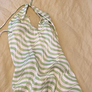 Zara klänning  - Aldrig använd 