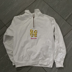 Sweatshirt - Från rave skateboards fin 