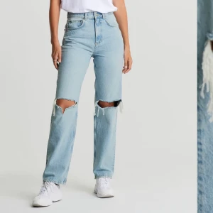 Jeans  - Endast provade, strl 40, jätte fina men passade inte mig!  Kostar 599kr nya!