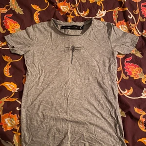 Fin tröja med trollslända tryck🧚‍♀️ - Fint skick med fint tryck