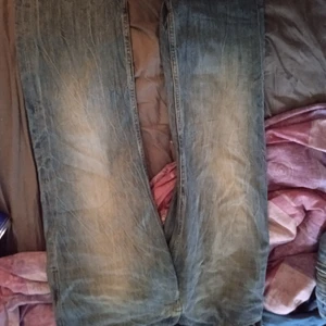 G star jeanse 30/32 - Jag råkade köpa fel storlek så får ens inte på mig dom jag vill ha 500kr för dom men priset går o diskutera vid snabb affär