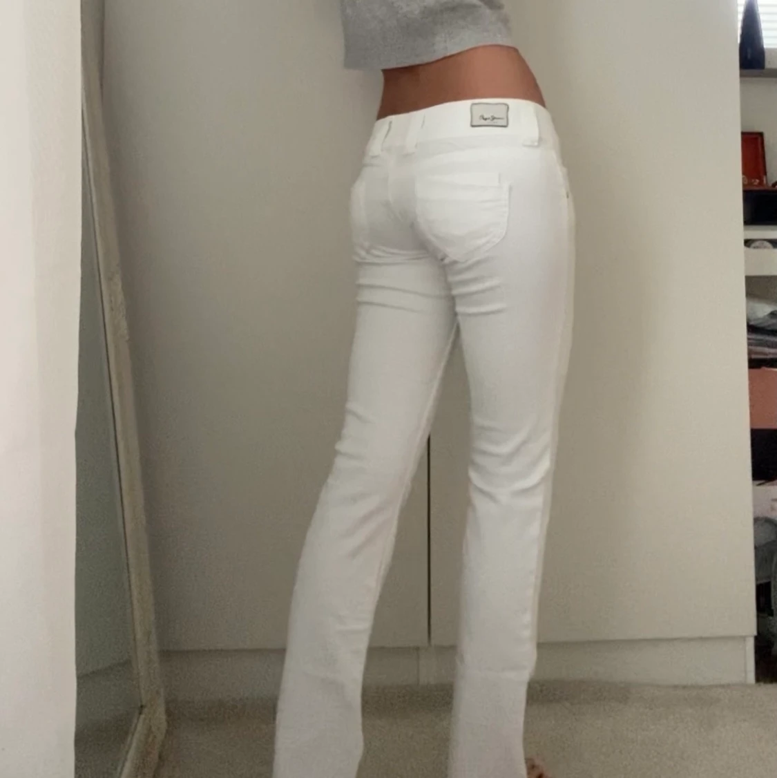 Vita lågmidjade jeans  - 91