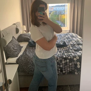 Jeans  - Vintage, jeans, sitter skit snyggt ”långa” är 177 