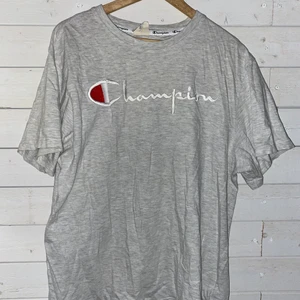 Champion tshirt - Tshirt med champion tryck