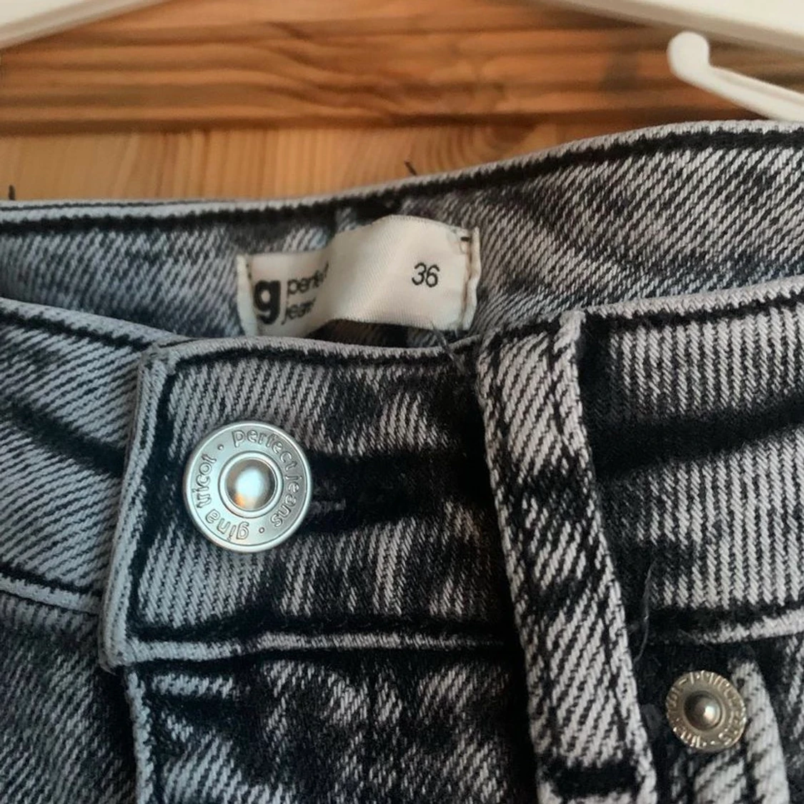 Gina tricot jeans - 91