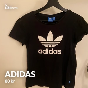 Adidas  - Knappt använd, 80 kr plus frakt mötas upp går oxå bra 