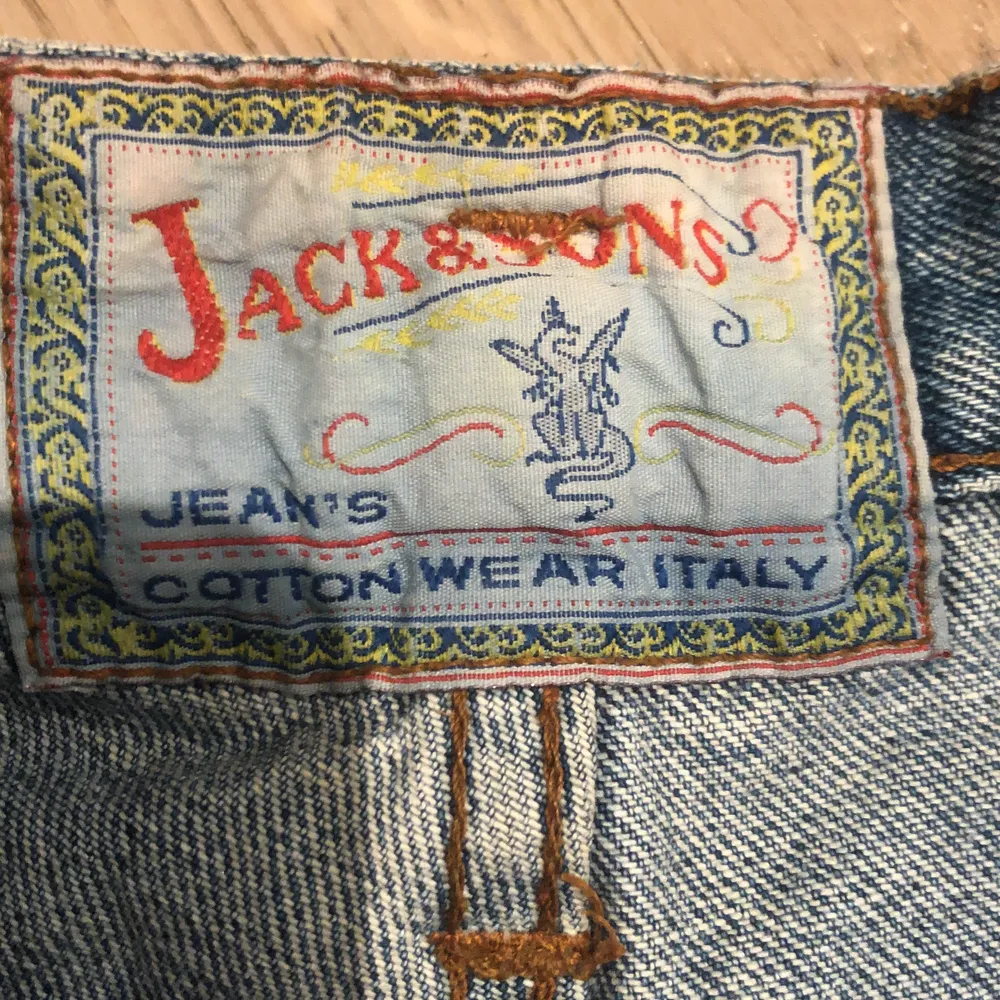 Väldigt baggy jeans, jag använde dem inte så mycket så bra skick. . Jeans & Byxor.