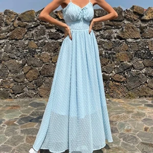 Blå drömmig klänning - Säljer min absoluta favoritklänning från miss ord! Säljer då den lite glöms i garderoben! :(❤️❤️