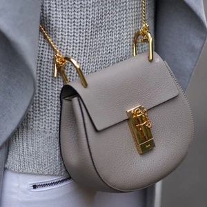 Chloe handväska  - Äkta handväska från märket Chloé, nypris ca 17000kr. Dustbag finns till. 