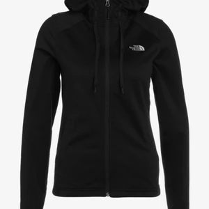 The north face tröja - Säljer min HELT NYA the north face tröja som jag fick hem för några dagar sedan. Den är i storlek xs men skulle säga att den är lite mer mot S. Säljer den pågrund av att den inte passade mig. Nypriset var 699, jag säljer för 550 då den inte är använd ute. 