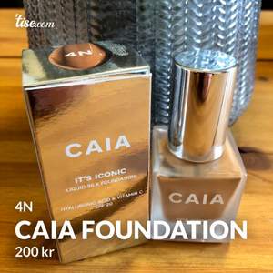 Foundation från Caia färg 4N. Endast testad. Säljer då den är för mörk för mig. Frakt ingår. 