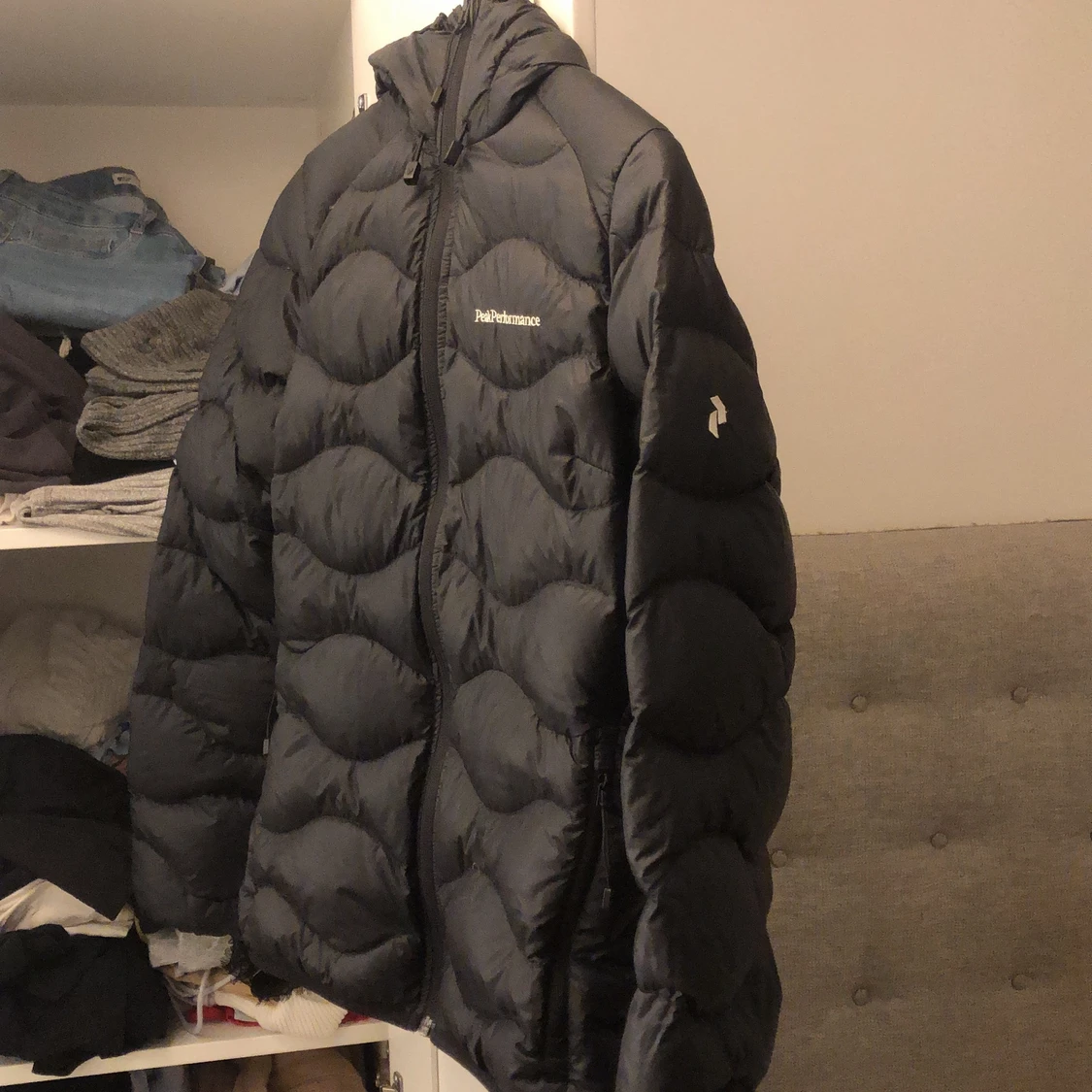 Peak performance HeliumHood jacket black - 91