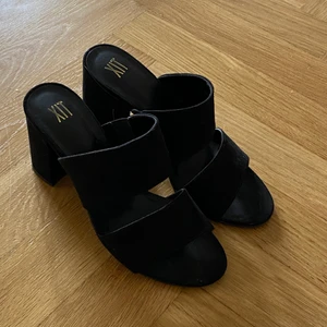 Skor - ✨ frakt inräknat i priset