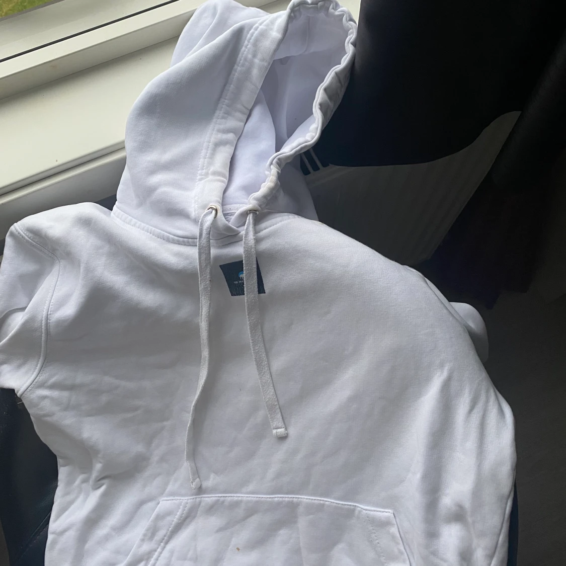 The cool elephant huddie, ”Antique lady” - 90