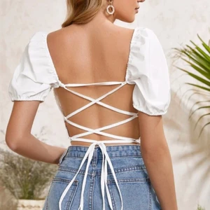 Topp - Oanvänd superfin festtopp som även passar till vardagen🤍