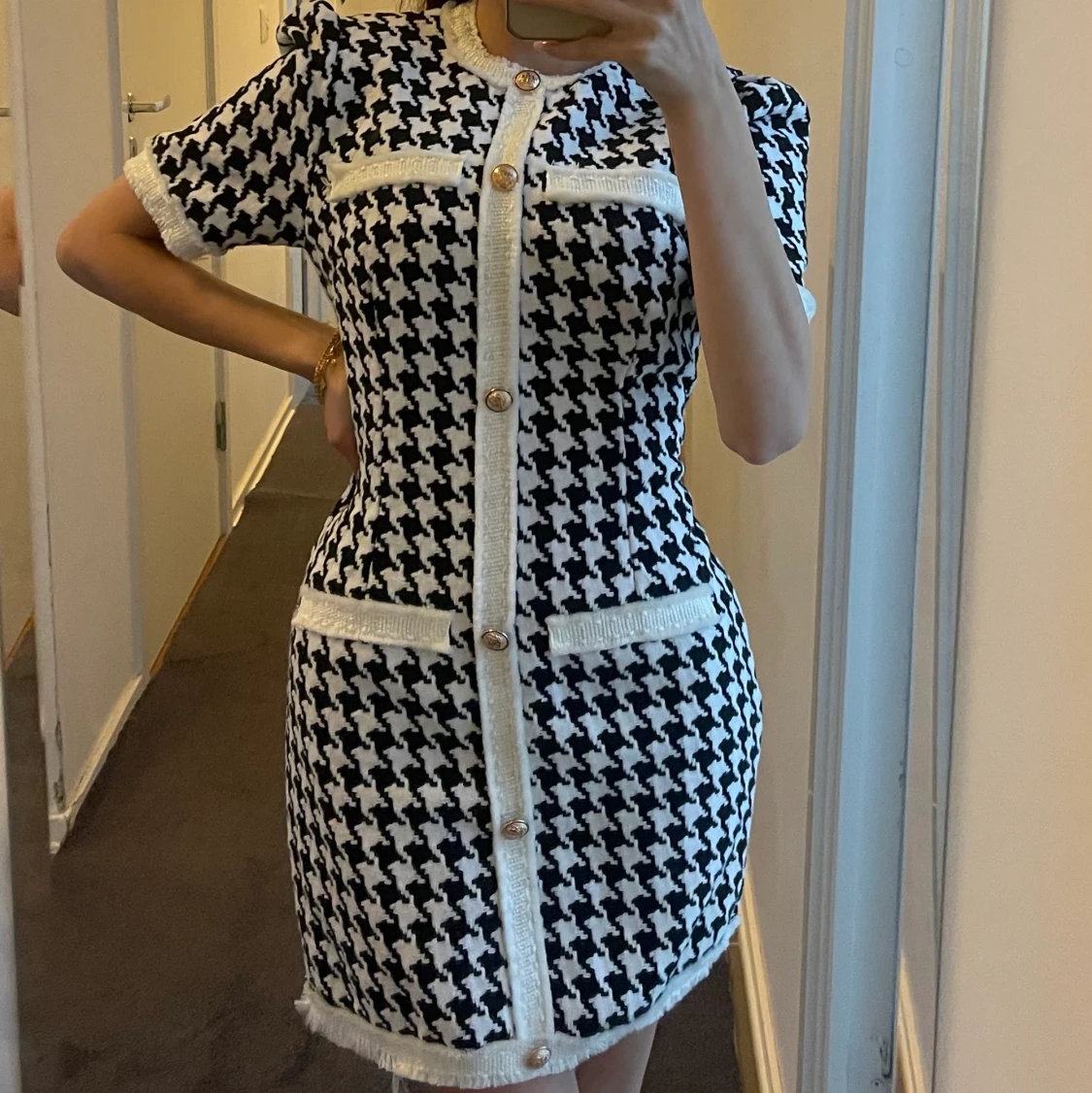 Kort ”stickad” klänning 