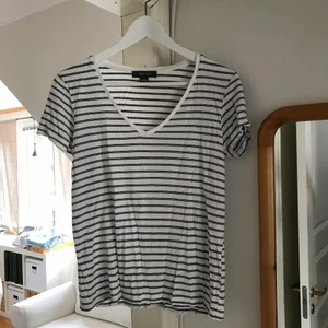 Casual t-shirt - Använt skick.