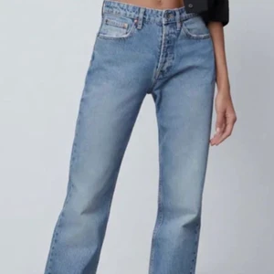 Zara mid rise - Slutsålda zara jeans som ej kommer till användning längre. Skriv för fler bilder
