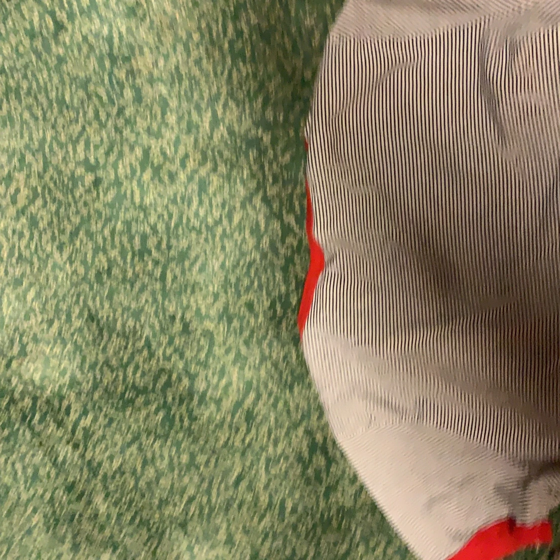 Helt vanlig randig tröja  - 91