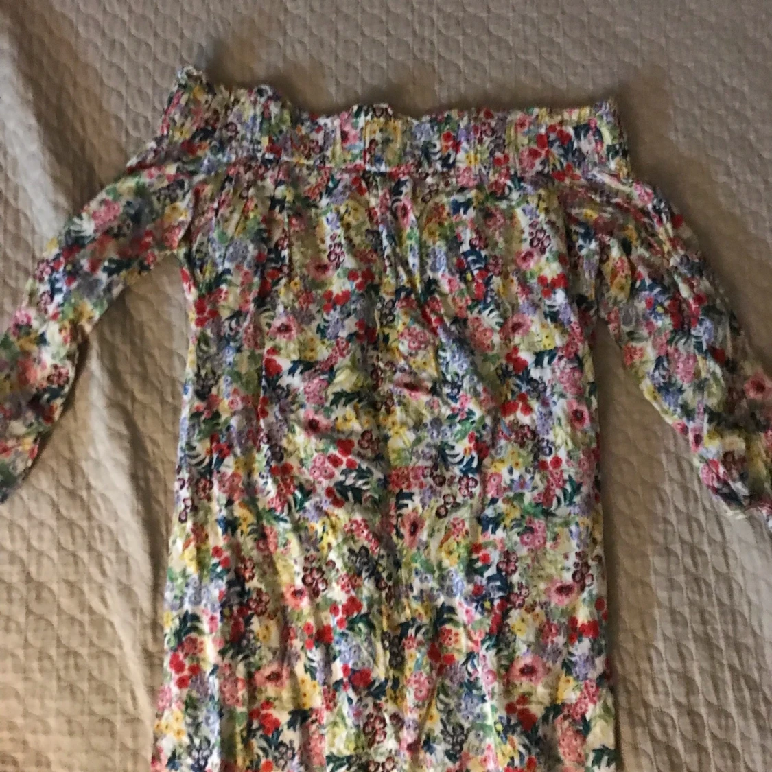 Kort ärmad multicolored blus