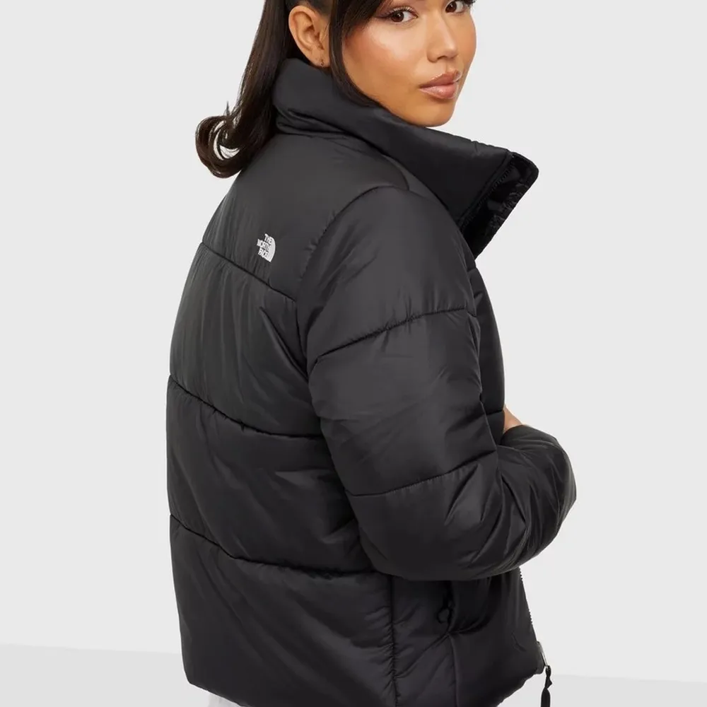 North face jacka i modellen saikuru, använd men i bra skick💕. Jackor.