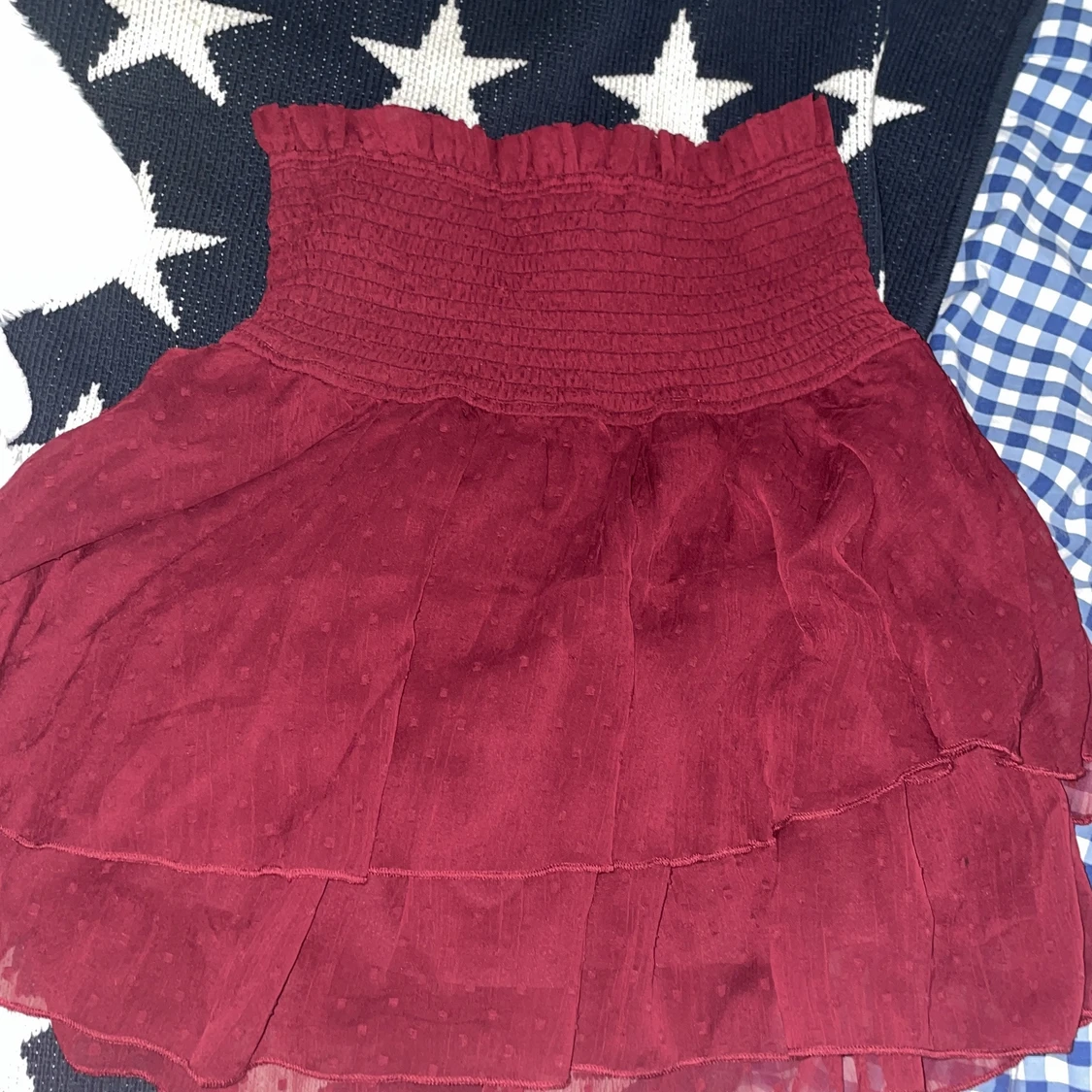 Röd kjol från bikbok 