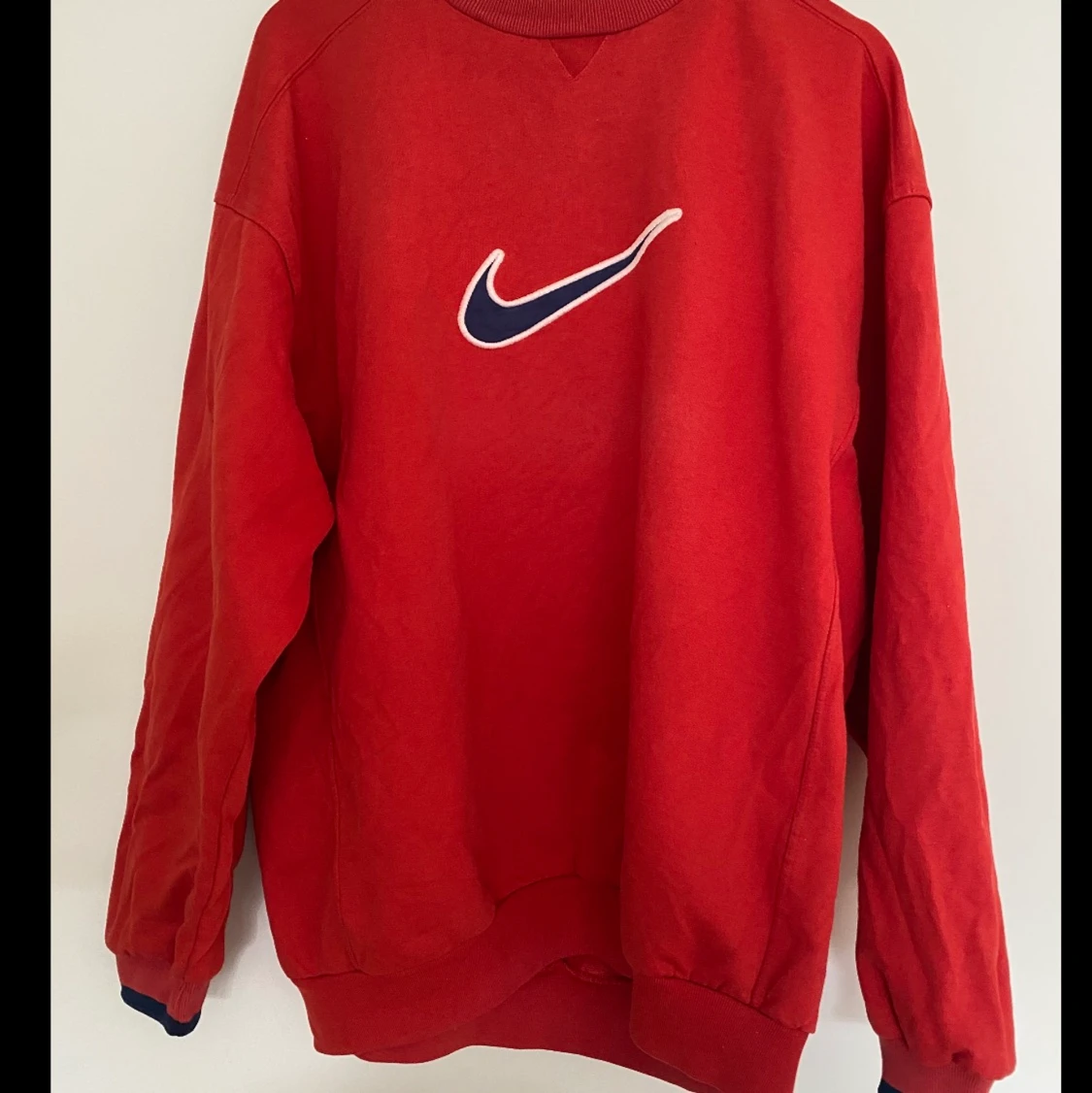 ÄKTA VINTAGE NIKE TRÖJA I RÖD OCH BLÅTT SWOOSH - 91