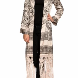 Odd Molly kimono  - Nyskick. Storlek M, men passar fint på mig som är xs/s också. Lång & vacker i viskos. 