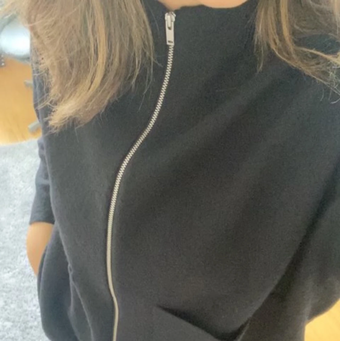 boiled whool zip-up jacket COS