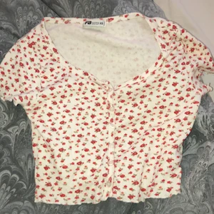 Tröja - Blommig tröja