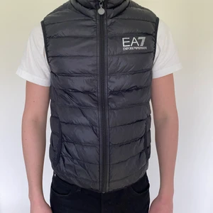 Ea7 väst - Ea7 väst