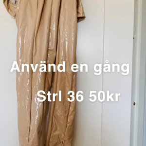 Nya byxor - Använda en gång 