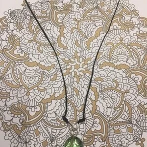 Halsband  - Det är en handgjort halsband.