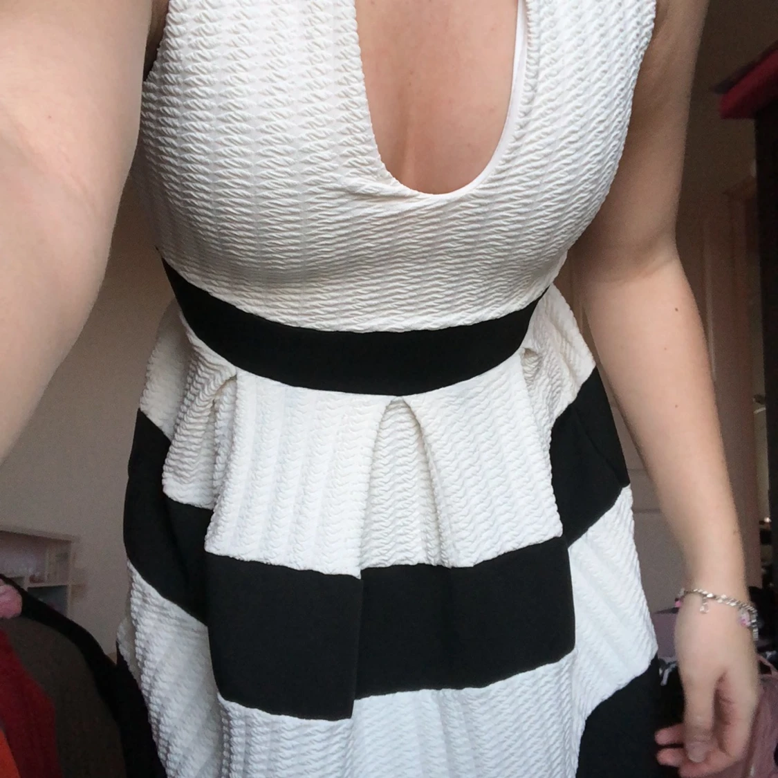Klänning svart vit 
