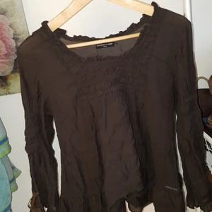Brun blus från Suzanne Nilsson  - Jätte fint skick!