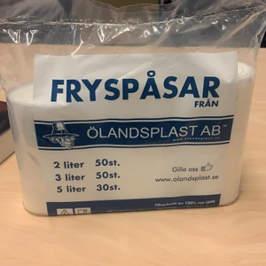 Plastpåsar 78kr/st  - Mkt hållbara och återvinningsbara. Stöd våran klass 😃 Kan frakta gratis.