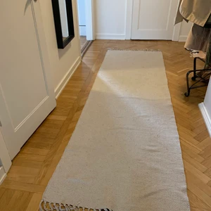 Matta - Beiga matta från ILVA, 80x250 cm 🤗🌸