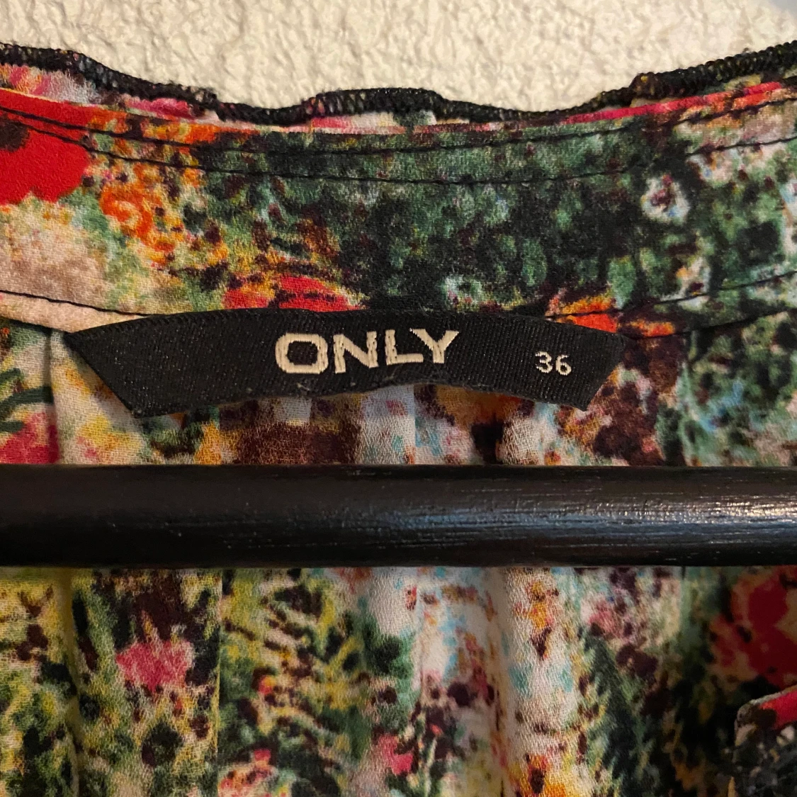 Blommig klänning  - 91